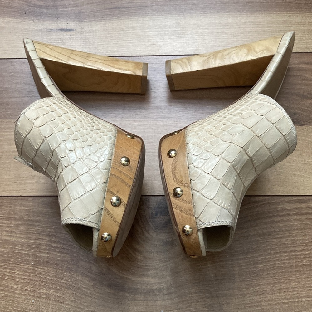 Stuart Weitzman Platform Heels - Picture 3 of 8